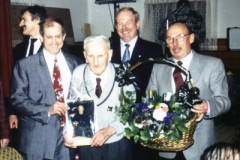 historie_1983_ehrenmitglied