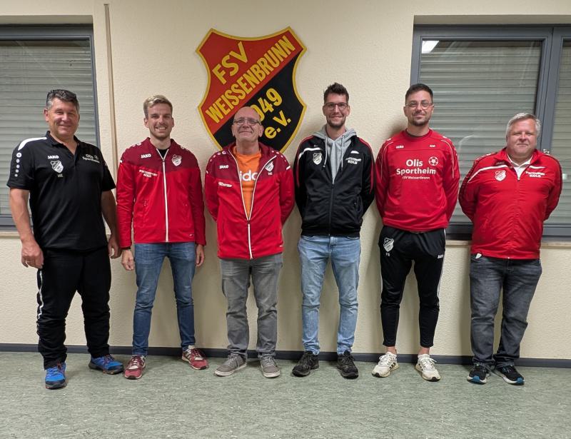 Gruppenbild der neuen Abteilungsleiter Fußball des FSV Weißenbrunn ab 2025